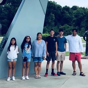 Meet your Posher, Ofer